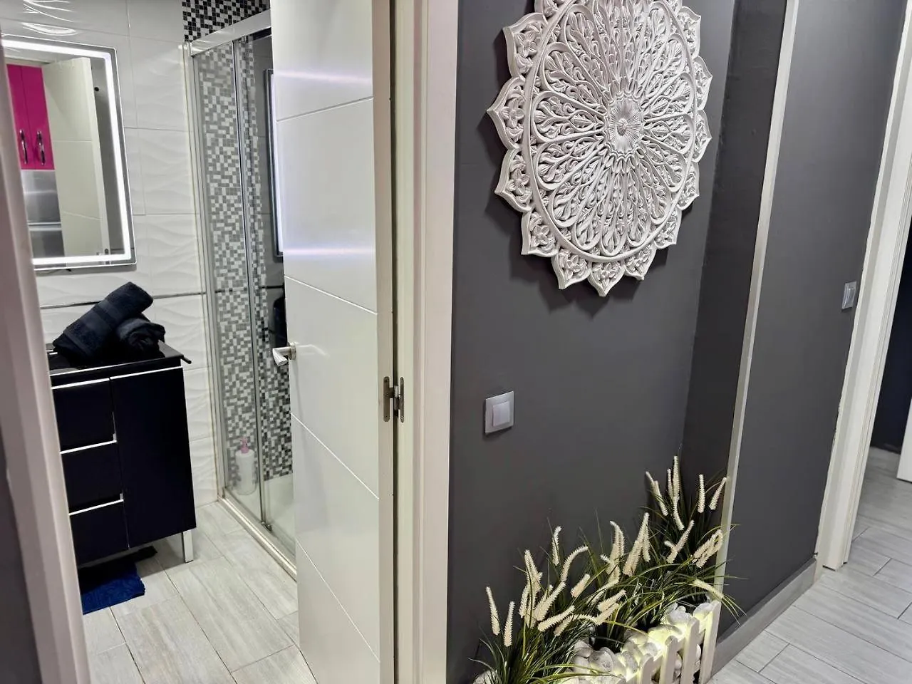 Centrico Luxury Pink Apartment Torremolinos