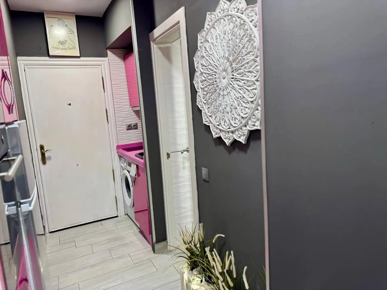 Centrico Luxury Pink Apartment Torremolinos